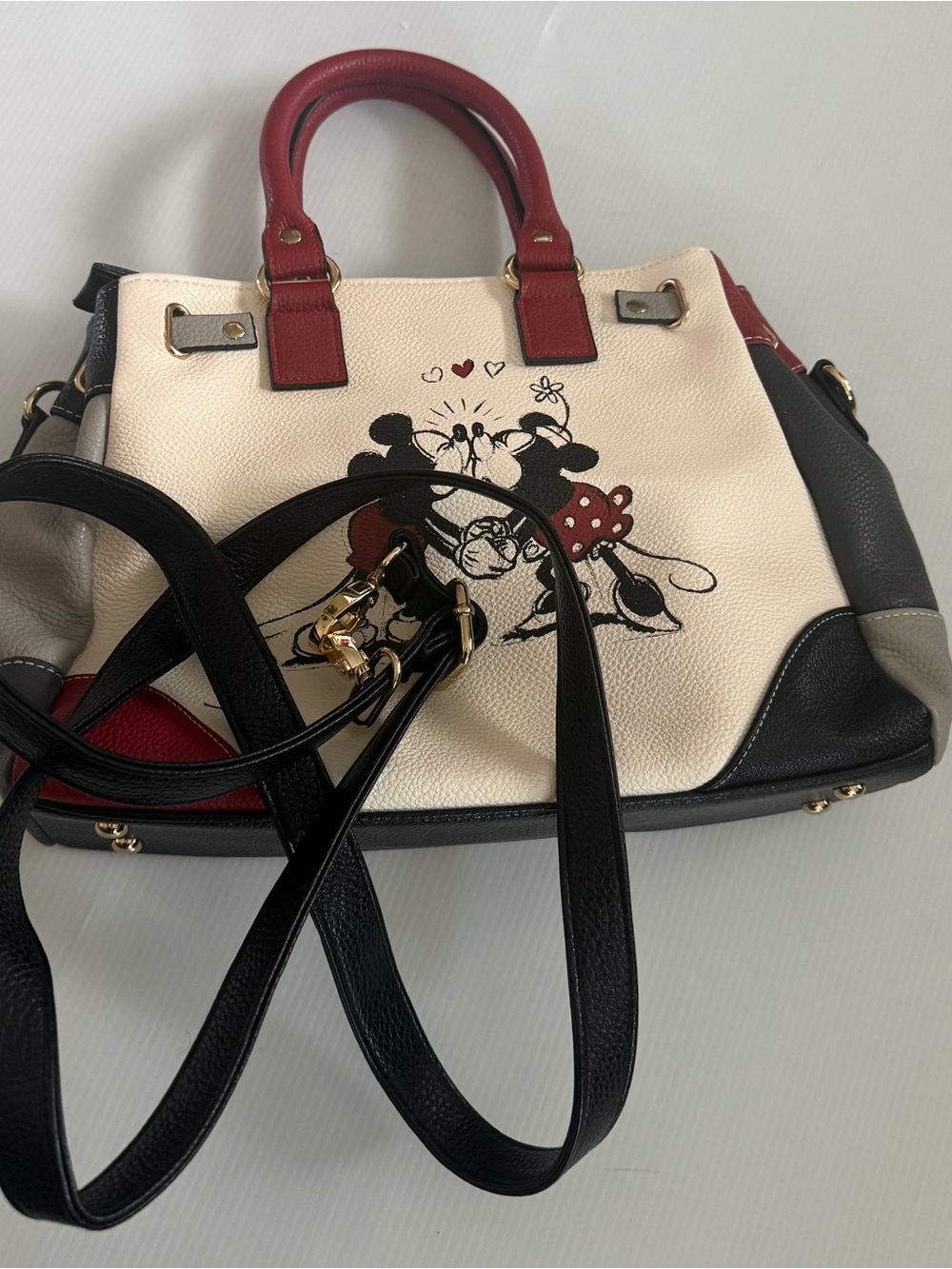 Cream and Red Mickey & Minnie Kiss Crossbody Bag - Picture 3 of 5